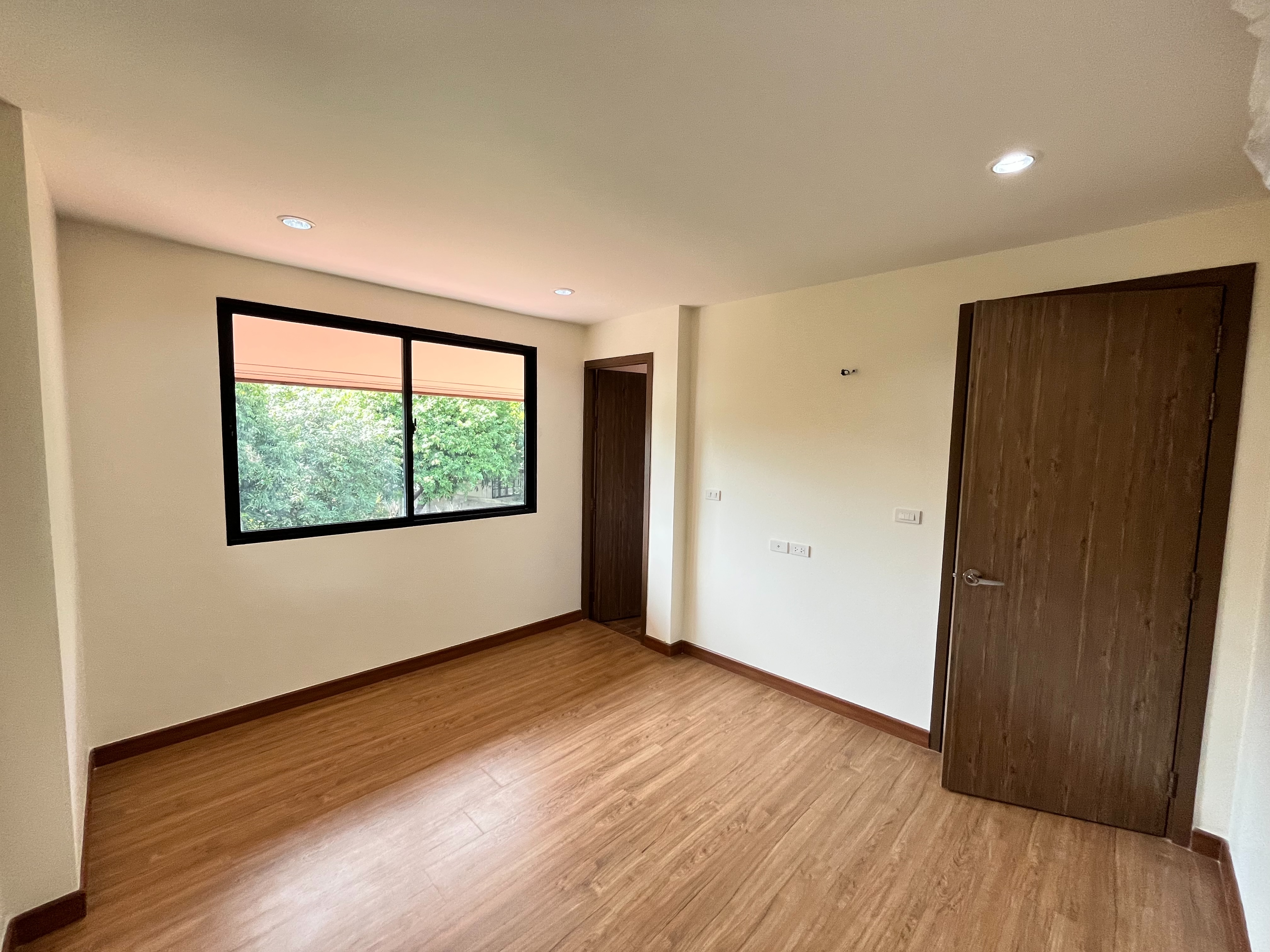 โครงการบ้าน @หางดง บ้านชานเมืองสไตล์ล้านนา  เงียบสงบไม่มีเครื่องบินผ่าน