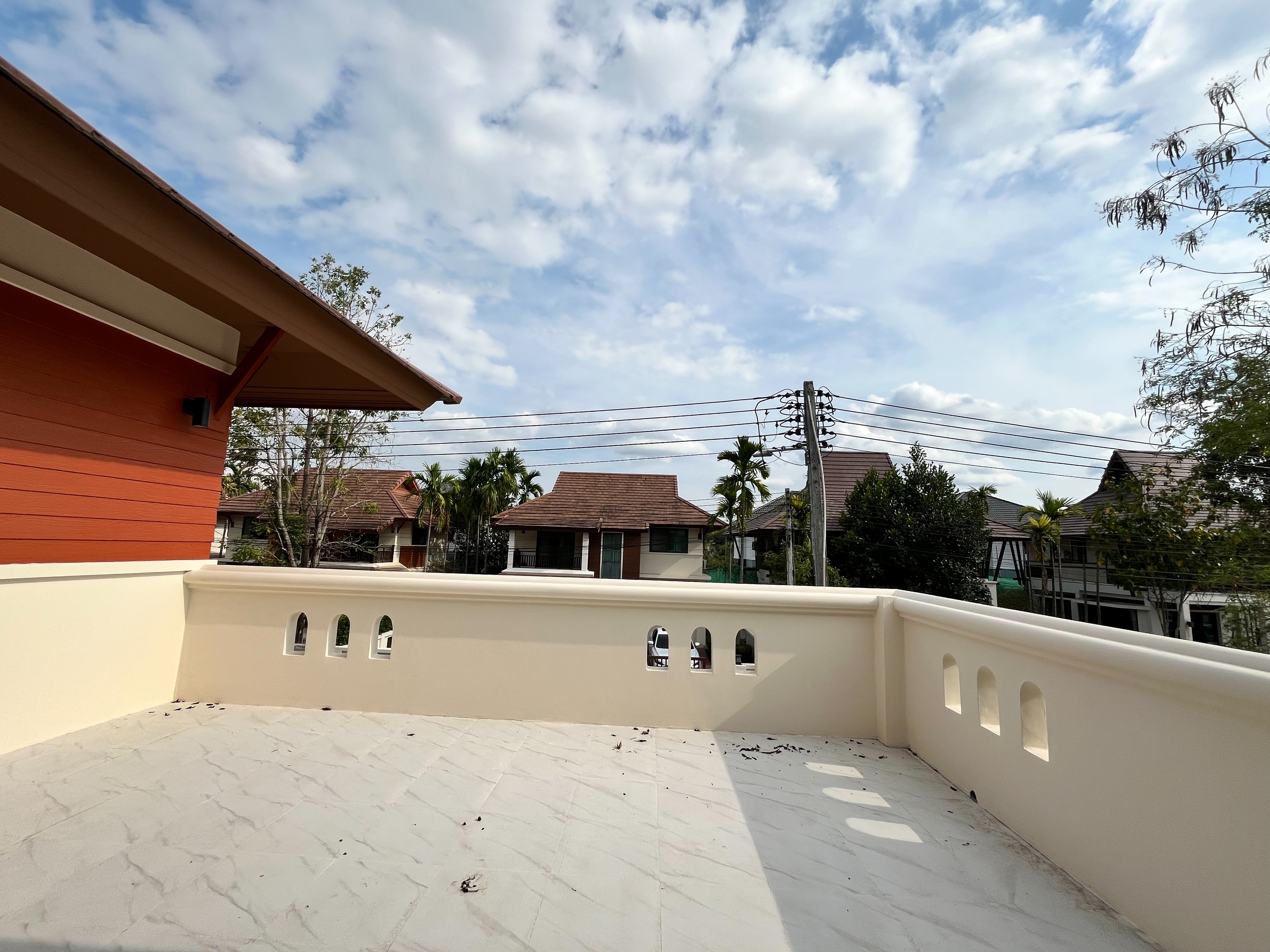 โครงการบ้าน @หางดง บ้านชานเมืองสไตล์ล้านนา  เงียบสงบไม่มีเครื่องบินผ่าน