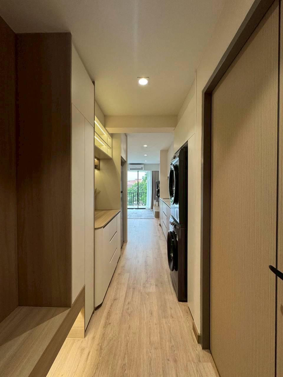ชมดอยคอนโด  : ตึกกลม  วิวภูเขา รีโนเวทใหม่ ใกล้นิมมาน   บรรยากาศดี วิวดอยสุเทพ