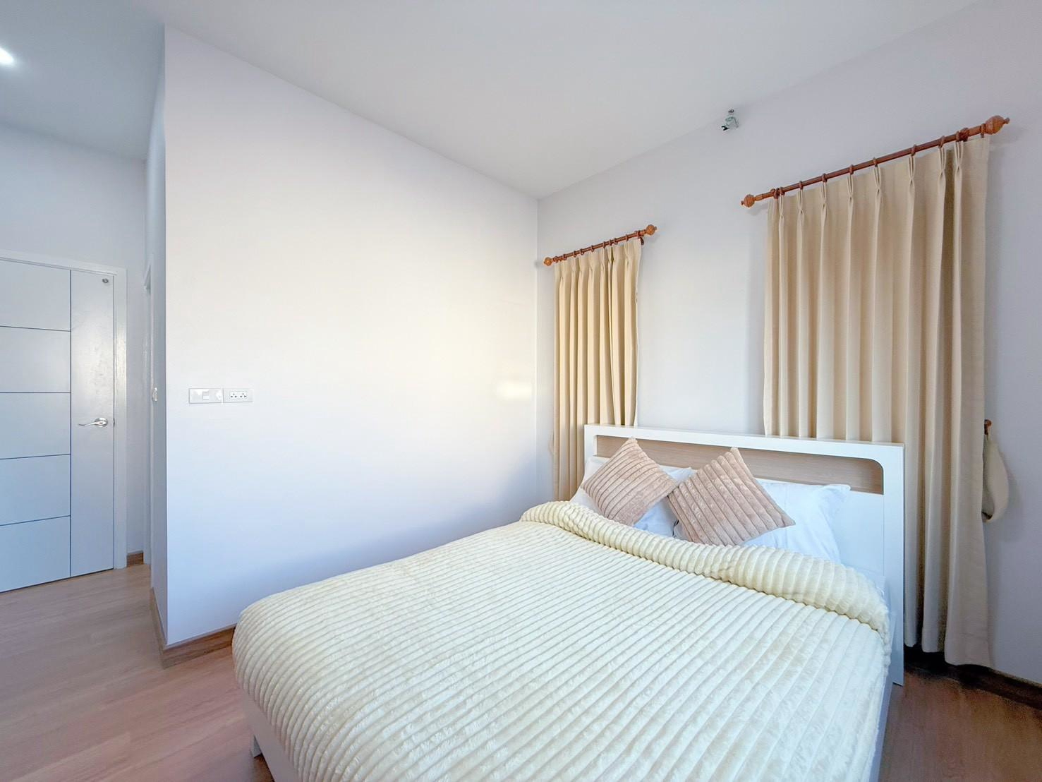 บ้านเดี่ยวสไตล์โมเดิร์น  POOL VILLA (สระว่ายน้ำส่วนตัว)