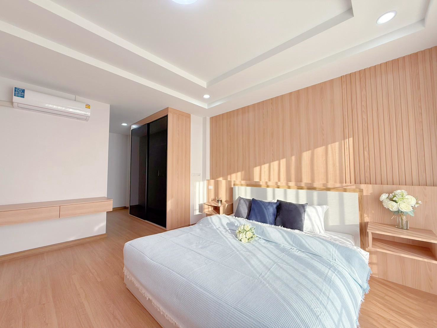 บ้านเดี่ยวสไตล์โมเดิร์น  POOL VILLA (สระว่ายน้ำส่วนตัว)