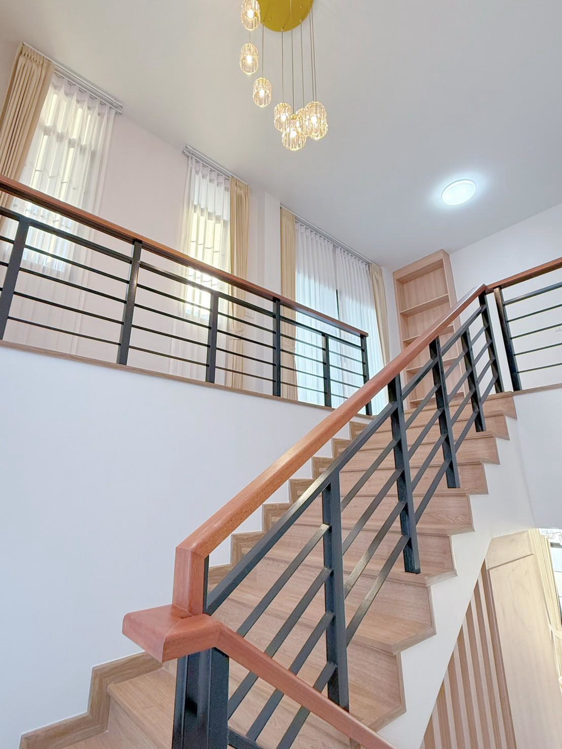 บ้านเดี่ยวสไตล์โมเดิร์น  POOL VILLA (สระว่ายน้ำส่วนตัว)