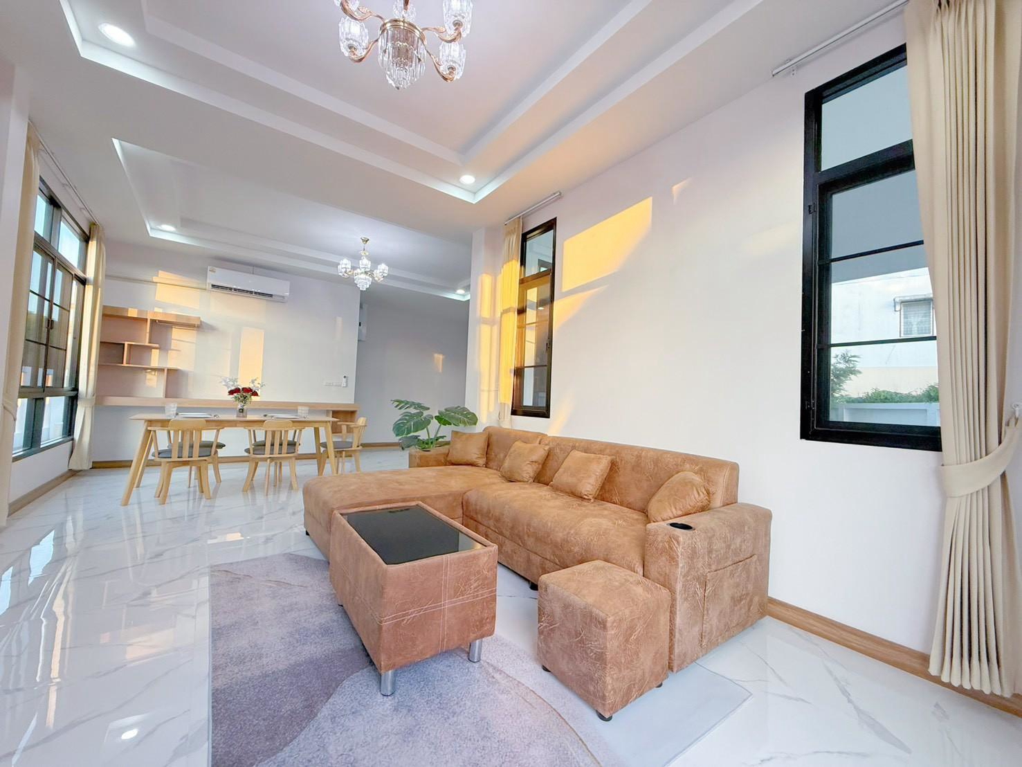 บ้านเดี่ยวสไตล์โมเดิร์น  POOL VILLA (สระว่ายน้ำส่วนตัว)