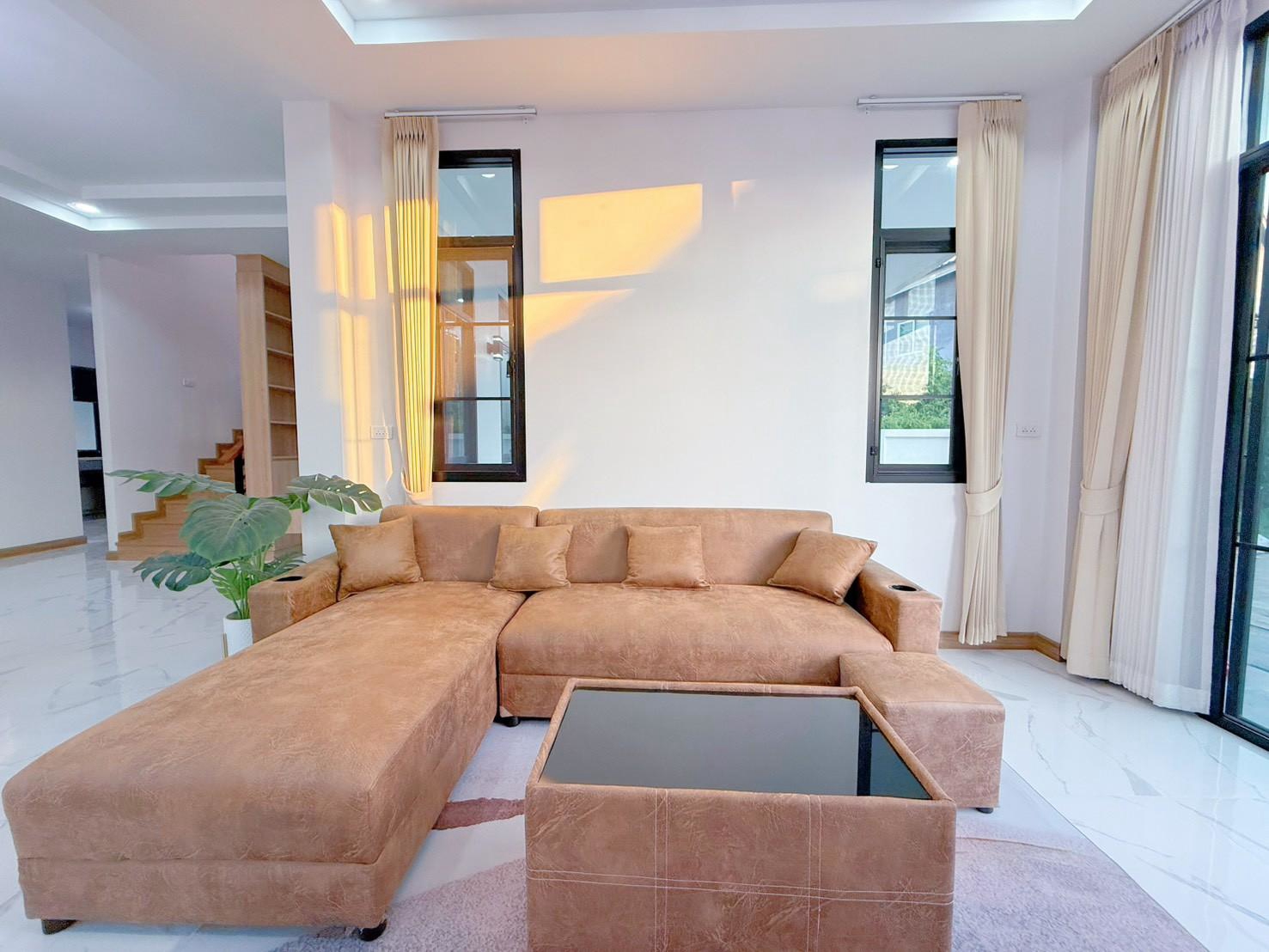 บ้านเดี่ยวสไตล์โมเดิร์น  POOL VILLA (สระว่ายน้ำส่วนตัว)