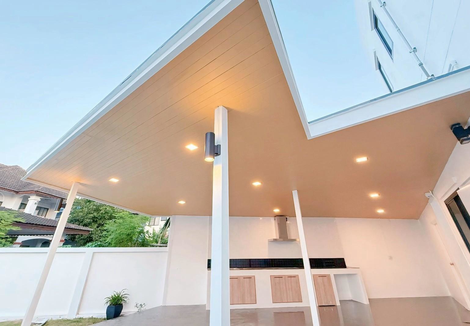 บ้านเดี่ยวสไตล์โมเดิร์น  POOL VILLA (สระว่ายน้ำส่วนตัว)